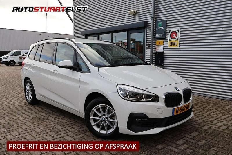 Wit Gebruikt 2021 BMW 218 Gran Tourer Performance MPV | € 19.650 (Eerlijke prijs) - Afbeelding 1/4
