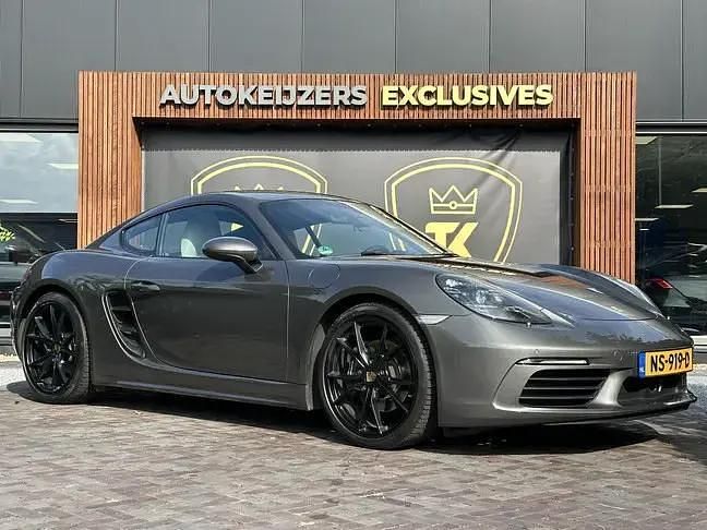 Grijs Gebruikt 2017 Porsche 718 Cayman Coupé | € 54.900 - Afbeelding 1/4