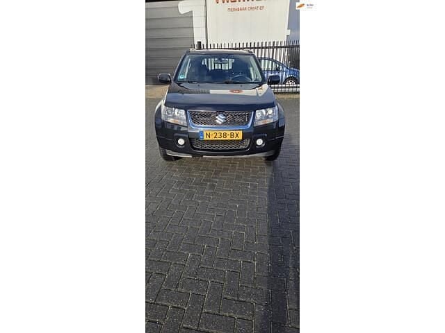 Zwart Occasion 2008 Suzuki Grand Vitara SUV | € 5.250 (Goede deal) - Afbeelding 1/4