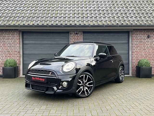 Zwart Occasion 2019 Mini John Cooper Works Hatchback | € 23.950 (Eerlijke prijs) - Afbeelding 1/4