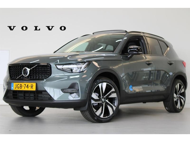 Groen Occasion 2024 Volvo XC40 Plus SUV | € 56.800 - Afbeelding 1/4