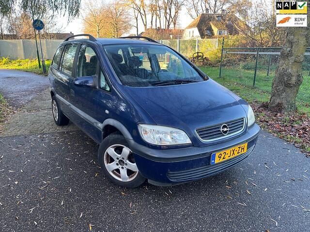 Blauw (metallic) Gebruikt 2002 Opel Zafira Comfort MPV | € 1.049 (Eerlijke prijs) - Afbeelding 1/4