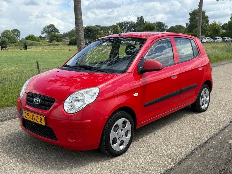Rood Gebruikt 2009 Kia Picanto Hatchback | € 1.150 (Goede deal) - Afbeelding 1/4