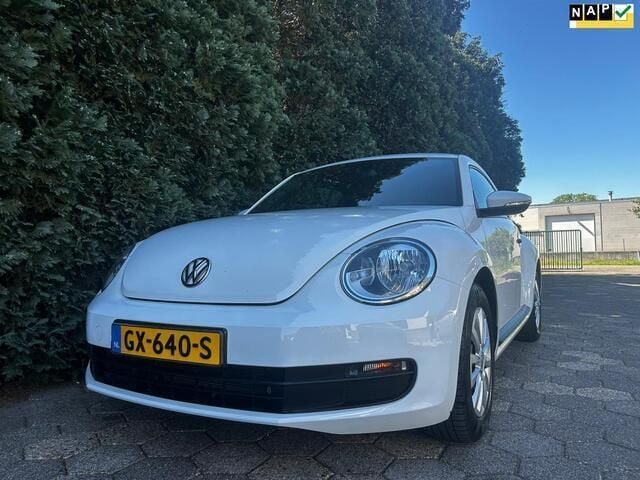 Wit Gebruikt 2014 VW Beetle Design Hatchback | € 7.500 (Goede deal) - Afbeelding 1/4