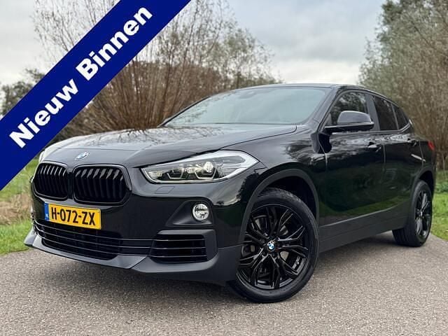 Zwart Gebruikt 2019 BMW X2 Executive SUV | € 23.950 (Super prijs) - Afbeelding 1/4