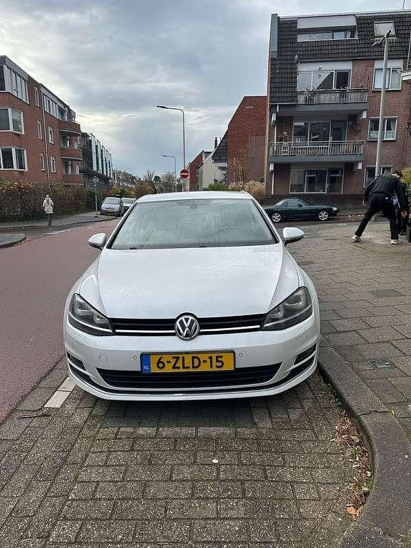 Occasion VW Golf Highline 140 PK (102 kW) 2013 Sedan