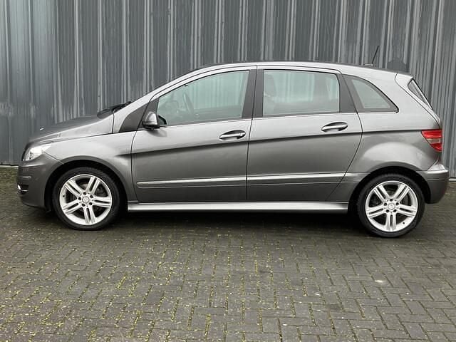Occasion Mercedes B180 Business 116 PK (85 kW) 2011 Grijs (metallic) MPV