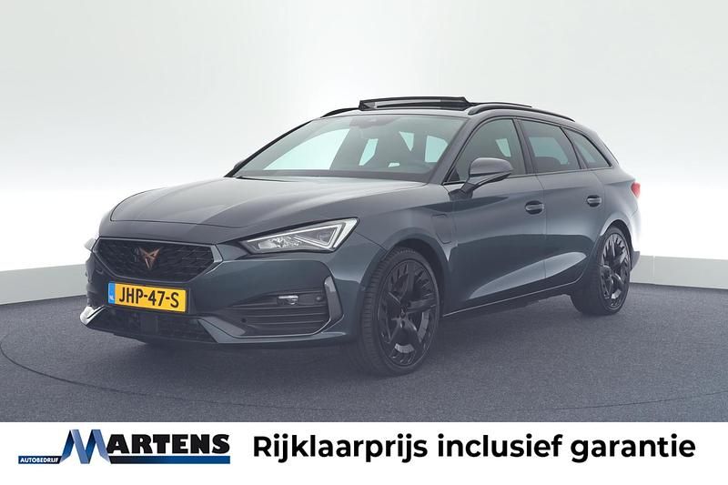 Grijs Gebruikt 2022 Cupra Leon VZ Stationwagen | € 27.949 (Eerlijke prijs) - Afbeelding 1/4