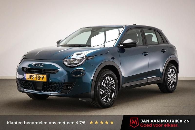 Blauw Occasion 2025 Fiat 600 Urban SUV | € 25.245 (Super prijs) - Afbeelding 1/4
