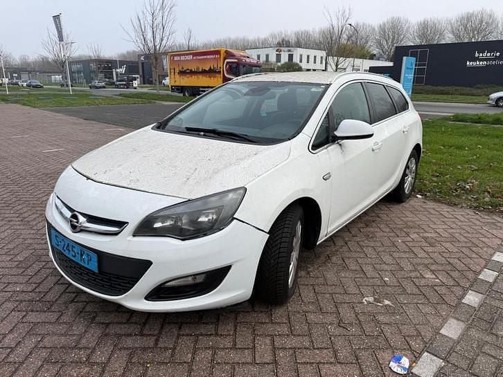 Gebruikt 2014 Opel Astra Cosmo Stationwagen | € 1.999 (Goede deal) - Afbeelding 1/4