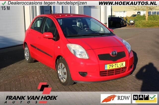 Rood Gebruikt 2006 Toyota Yaris Sol Hatchback | € 3.950 (Eerlijke prijs) - Afbeelding 1/4