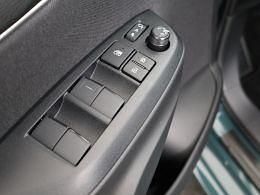 Nieuw Toyota Yaris Executive 131 PK (96 kW) 2026 Donker groen metallic Hatchback