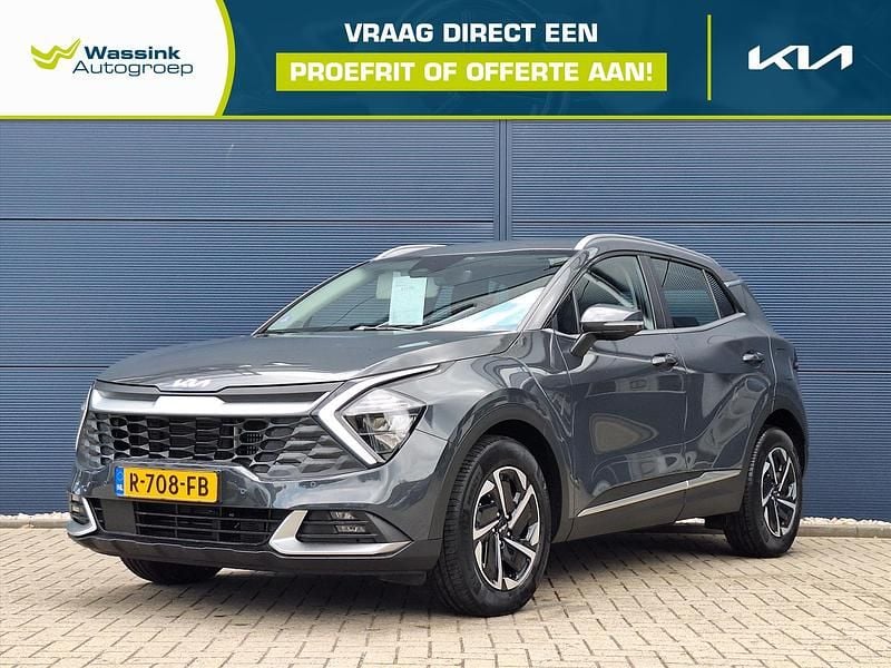 Grijs Gebruikt 2022 Kia Sportage 2 SUV | € 37.285 (Eerlijke prijs) - Afbeelding 1/4
