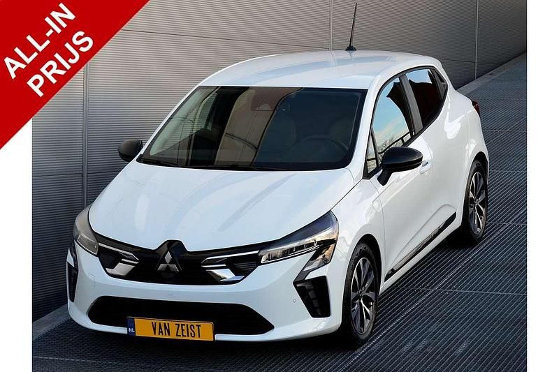 Wit Gebruikt 2024 Mitsubishi Colt Intense Hatchback | € 21.950 - Afbeelding 1/3