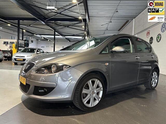 Grijs Gebruikt 2007 Seat Altea MPV | € 2.999 (Goede deal) - Afbeelding 1/4