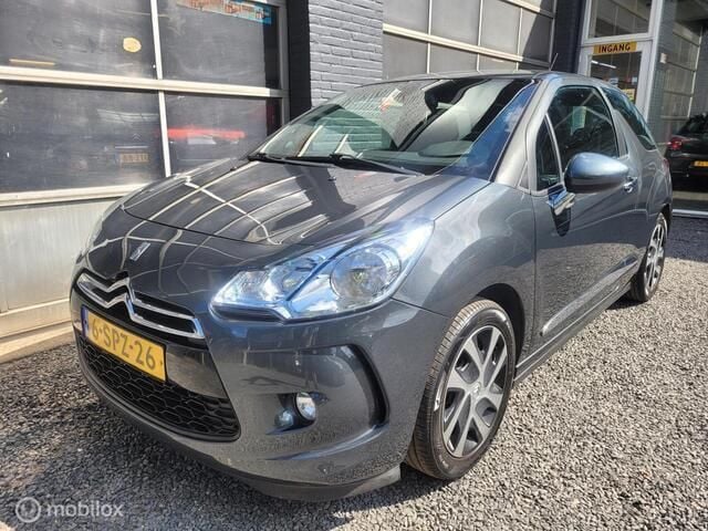 Grijs Gebruikt 2013 Citroën DS3 Chic Hatchback | € 4.350 (Goede deal) - Afbeelding 1/4