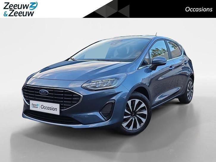 Chrome blue Occasion 2023 Ford Fiesta Titanium Hatchback | € 13.790 (Goede deal) - Afbeelding 1/4