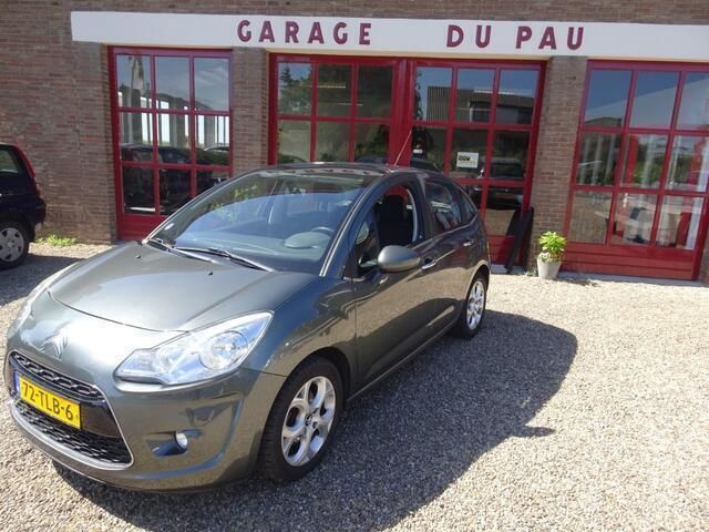 Grijs, metallic lak Gebruikt 2012 Citroën C3 Hatchback | € 5.950 (Eerlijke prijs) - Afbeelding 1/4