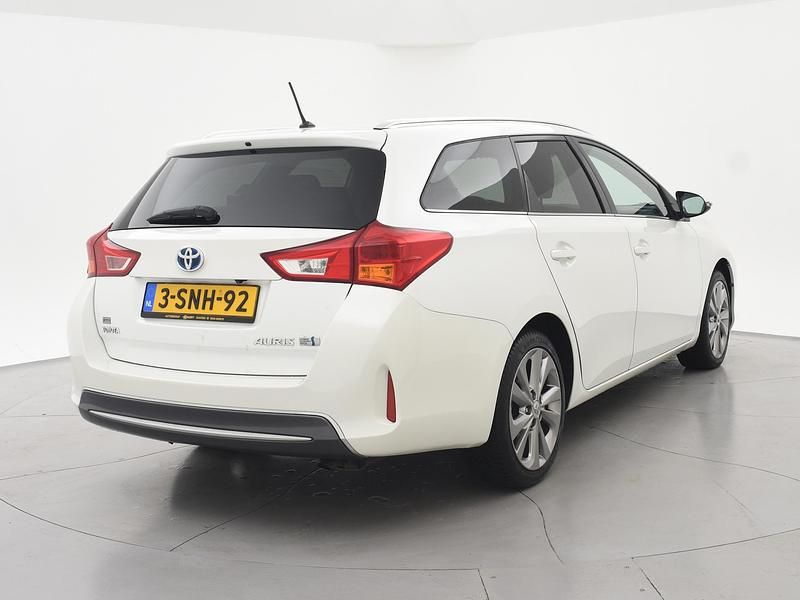 Occasion Toyota Auris Hybrid 2013 Wit Stationwagen