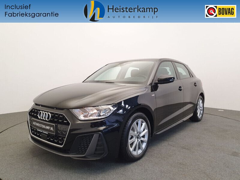Zwart, metallic lak Gebruikt 2023 Audi A1 Sportback S-Line Hatchback | € 29.450 (Eerlijke prijs) - Afbeelding 1/4