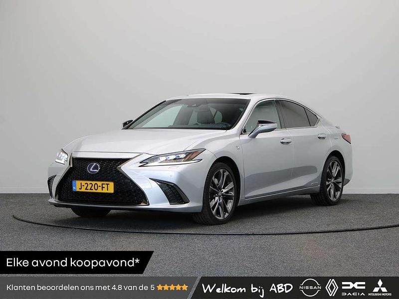 Grijs Occasion 2020 Lexus ES300 Sport Line Sedan | € 38.945 (Eerlijke prijs) - Afbeelding 1/3