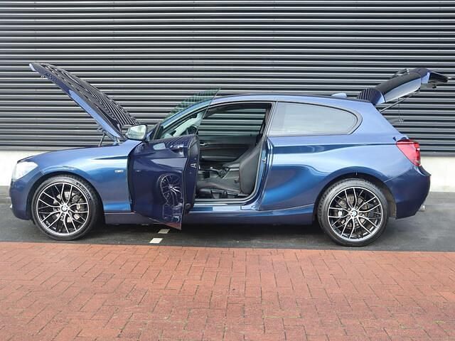 Occasion BMW 118 Executive 170 PK (125 kW) 2014 Blauw Hatchback