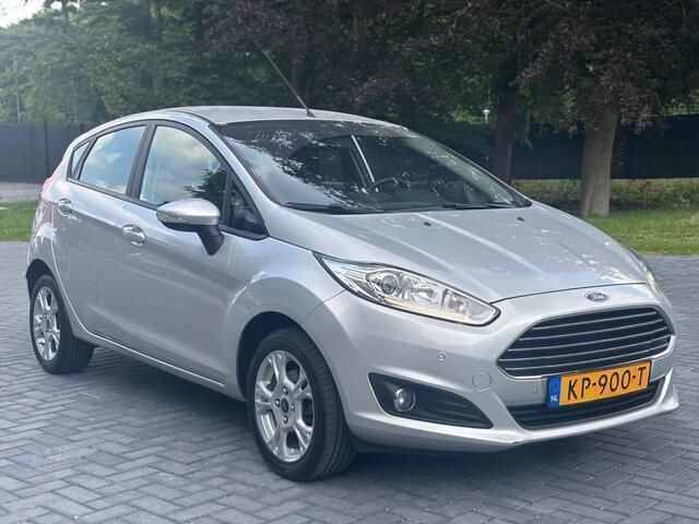 Occasion Ford Fiesta Style 80 PK (58 kW) 2016 Grijs Hatchback