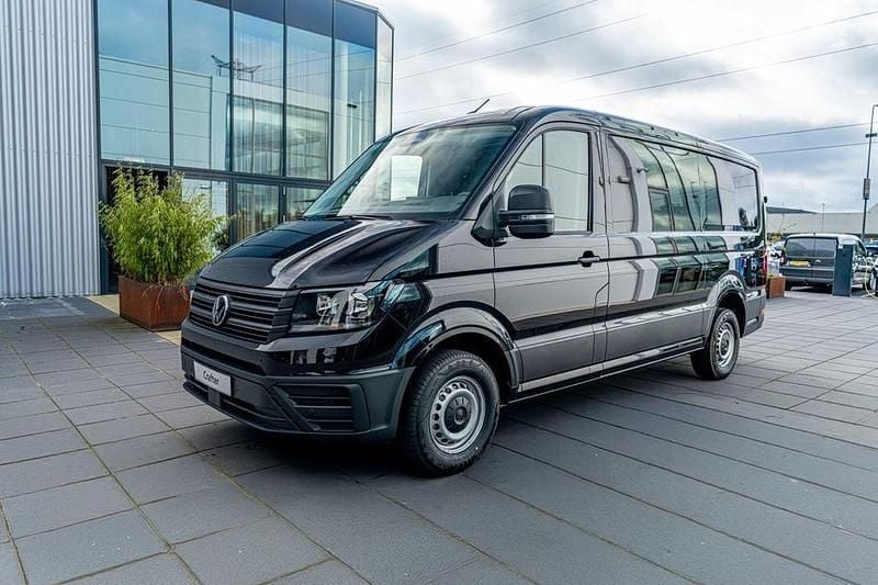 Occasion VW Crafter Trendline 140 PK (102 kW) 2024 Zwart Van