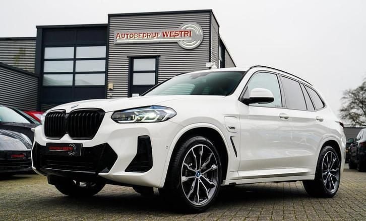 Gebruikt 2022 BMW iX3 Executive SUV | € 44.995 (Goede deal) - Afbeelding 1/4