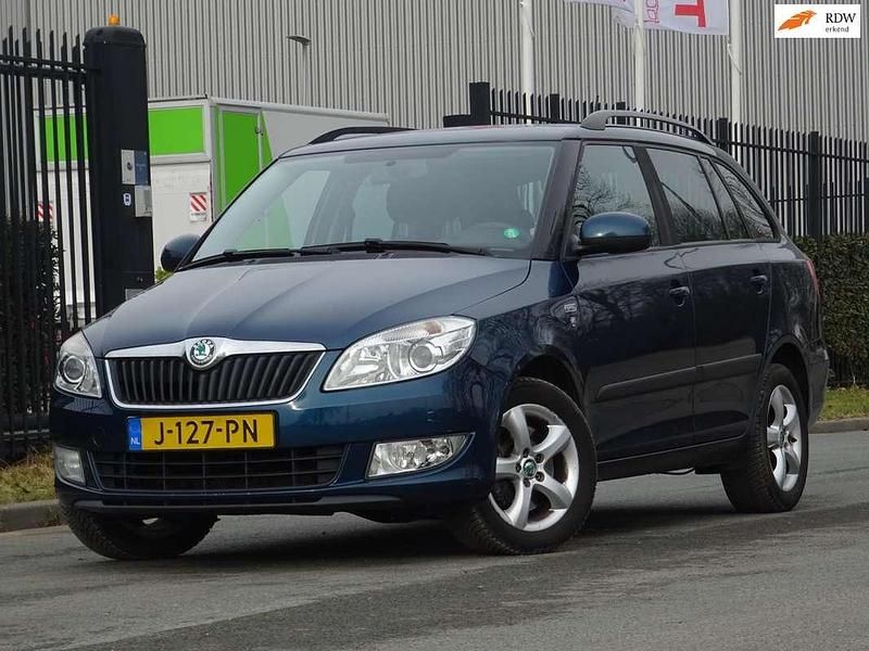 Blauw Occasion 2012 Skoda Fabia Ambition Stationwagen | € 2.999 (Eerlijke prijs) - Afbeelding 1/4