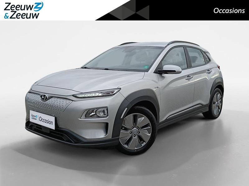 Platinum silver metallic (u3s) Occasion 2020 Hyundai Kona Comfort SUV | € 18.440 (Goede deal) - Afbeelding 1/4