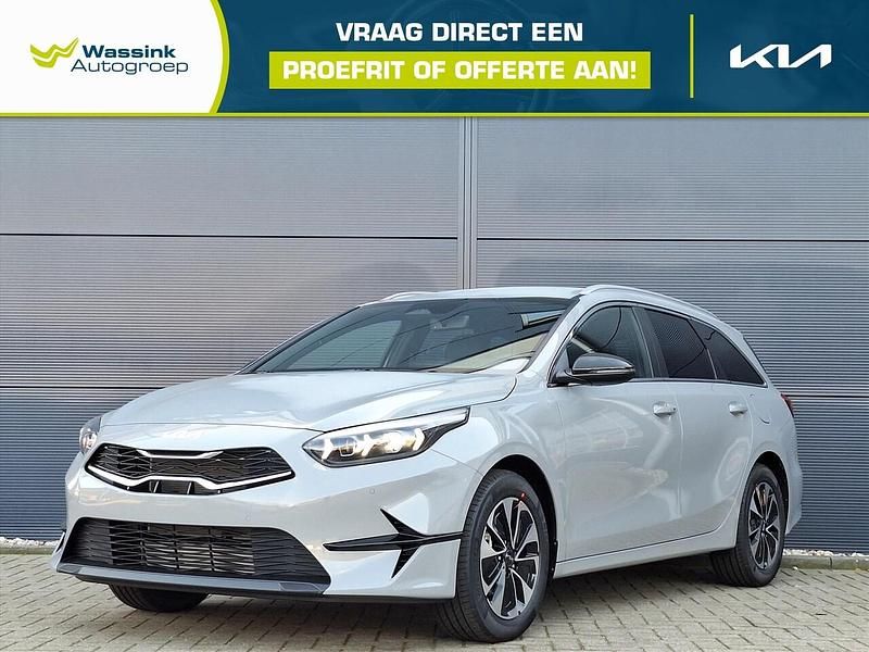 Grijs (metallic) Nieuw 2025 Kia Ceed Sportswagon Stationwagen | € 30.395 (Eerlijke prijs) - Afbeelding 1/4