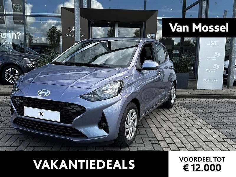Blauw Nieuw 2024 Hyundai i10 Comfort Hatchback | € 20.440 (Eerlijke prijs) - Afbeelding 1/4