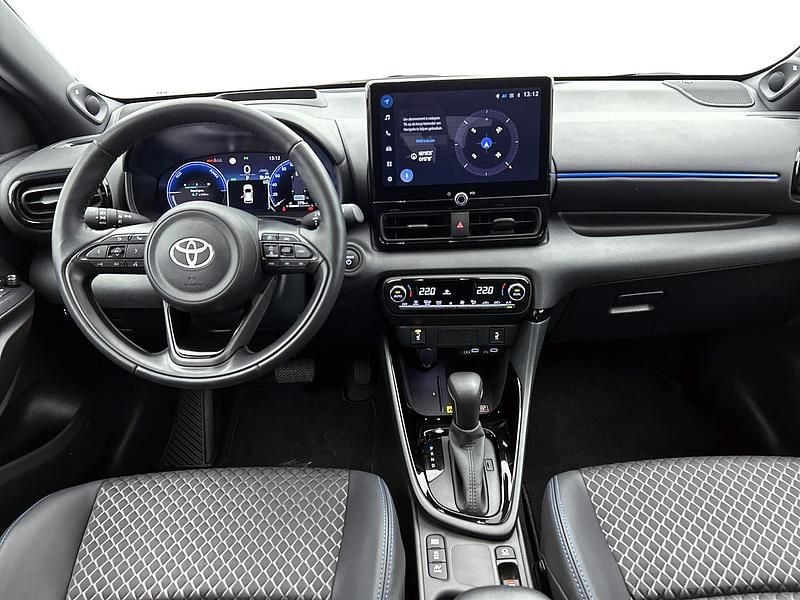 Occasion Toyota Yaris Hybrid Edition 131 PK (96 kW) 2025 Blauw Hatchback