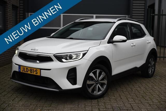 Wit Gebruikt 2022 Kia Stonic SUV | € 18.490 (Goede deal) - Afbeelding 1/4