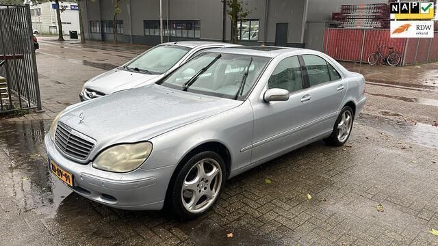 Blauw Gebruikt 1998 Mercedes S320 Sedan | € 1.750 - Afbeelding 1/4