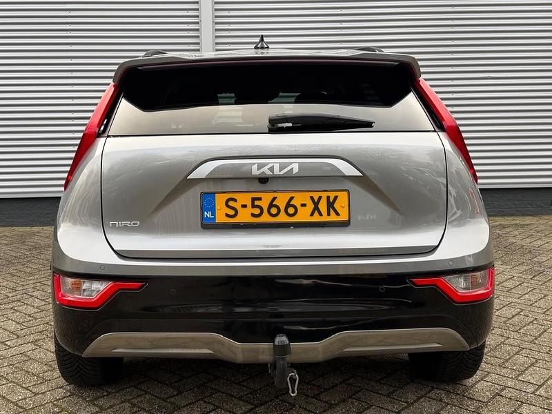 Occasion Kia e-Niro 150 kW (204 PK) 2023 Grijs (metallic) SUV