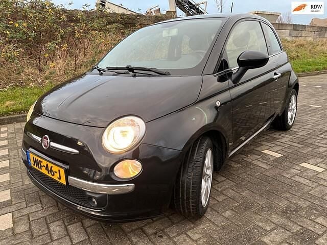 Zwart (metallic) Occasion 2013 Fiat 500 Lounge Hatchback | € 3.999 (Super prijs) - Afbeelding 1/4
