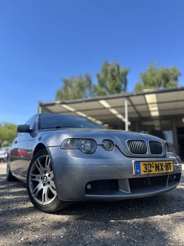 Grijs Gebruikt 2004 BMW 316 Compact Hatchback | € 3.500 (Eerlijke prijs) - Afbeelding 1/4
