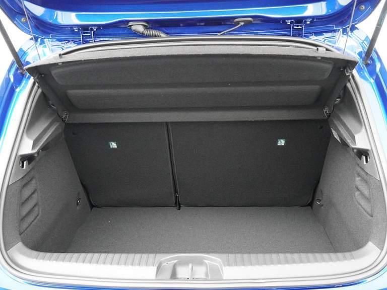 Nieuw Mitsubishi Colt Intense 93 PK (68 kW) 2026 Royal blue Hatchback