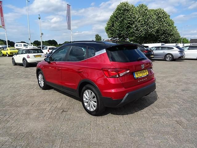 Occasion Seat Arona Style 95 PK (69 kW) 2017 Rood, metallic lak SUV