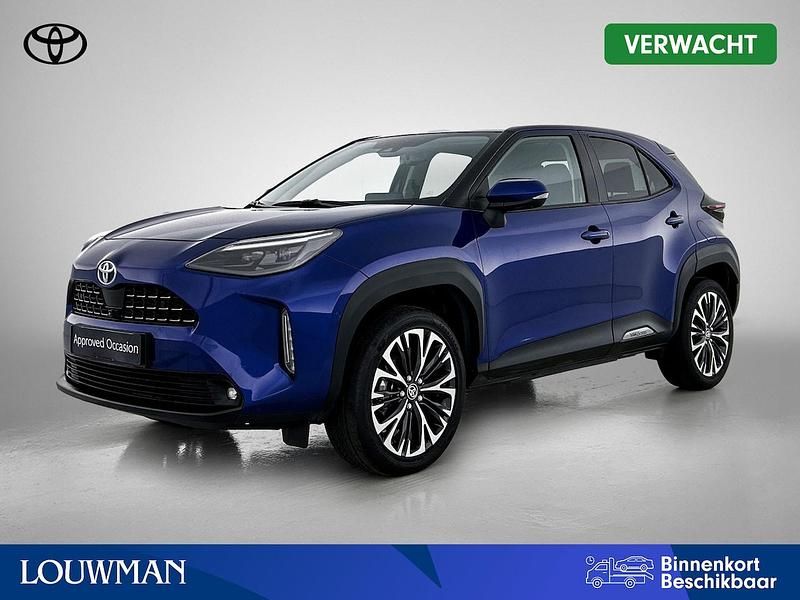 Blauw Occasion 2021 Toyota Yaris Hybrid Executive SUV | € 26.950 (Iets duurder) - Afbeelding 1/4