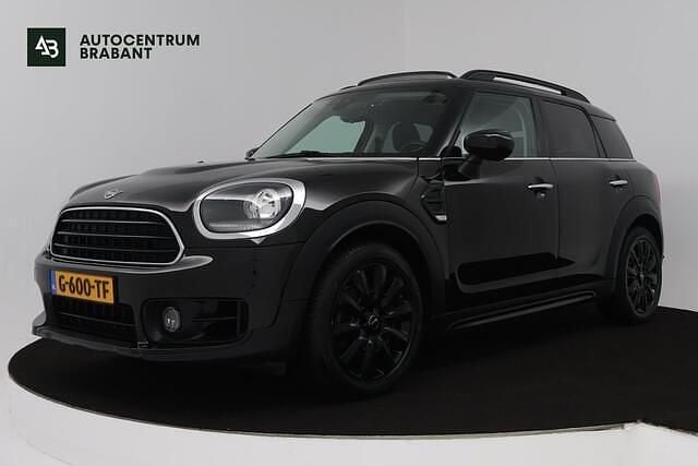 Zwart Gebruikt 2019 Mini Cooper Countryman Chili SUV | € 19.945 (Super prijs) - Afbeelding 1/4