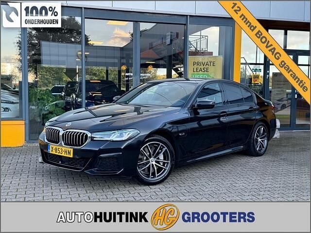 Zwart Gebruikt 2022 BMW 530e Executive Sedan | € 41.975 (Goede deal) - Afbeelding 1/4