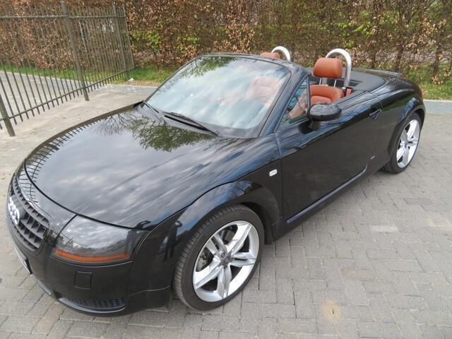 Occasion Audi TT Roadster 224 PK (164 kW) 2000 Zwart Cabriolet