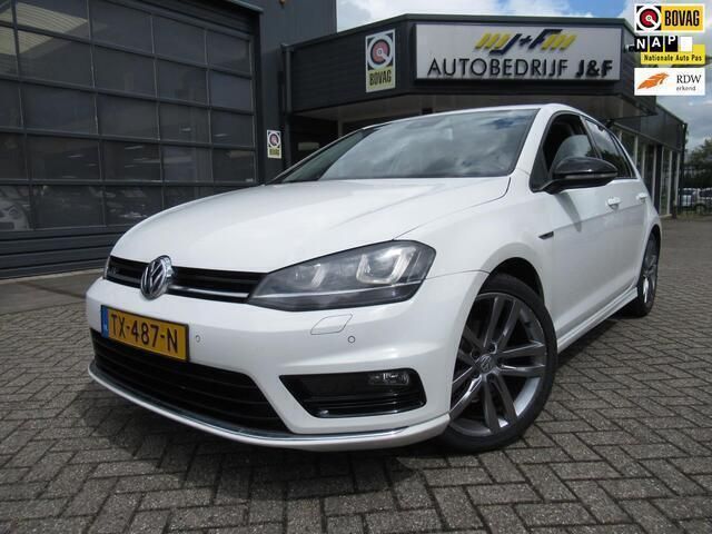 Wit Gebruikt 2015 VW Golf VII LOUNGE Hatchback | € 12.950 (Eerlijke prijs) - Afbeelding 1/4