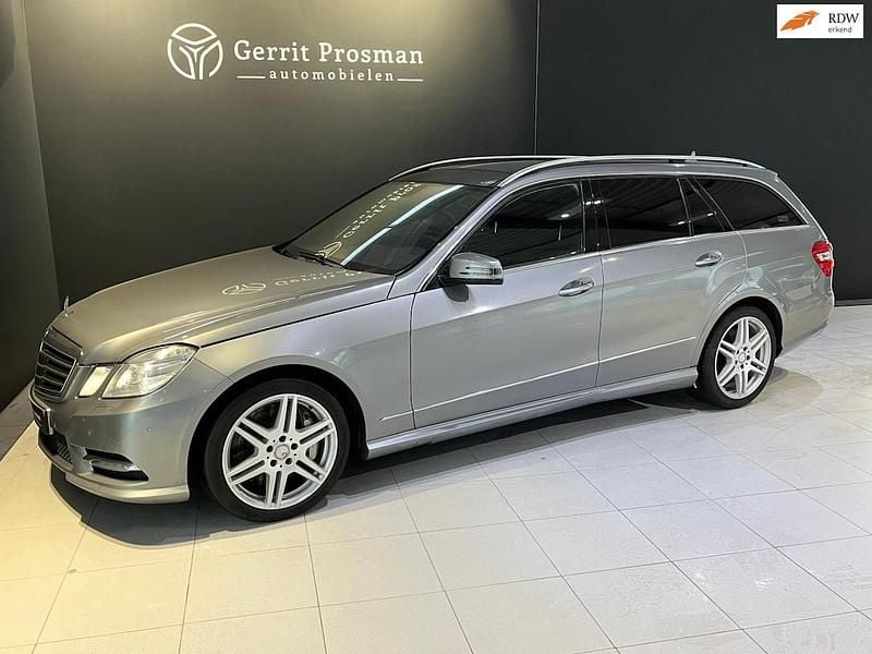 Occasion Mercedes E500 Avantgarde 2012 Zilver (metallic) Stationwagen