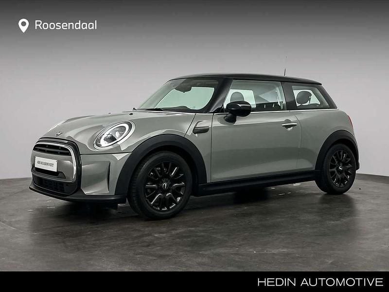 Grijs Gebruikt 2021 Mini Cooper Business Hatchback | € 20.880 (Duur) - Afbeelding 1/4
