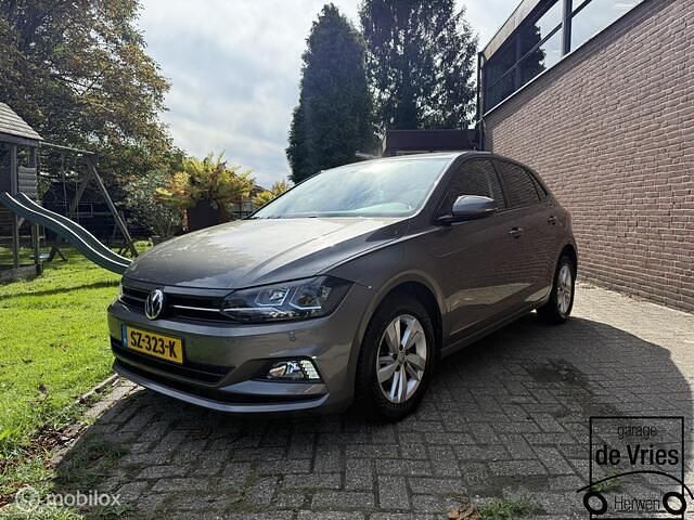 Grijs Gebruikt 2018 VW Polo Comfortline Hatchback | € 13.950 (Eerlijke prijs) - Afbeelding 1/4