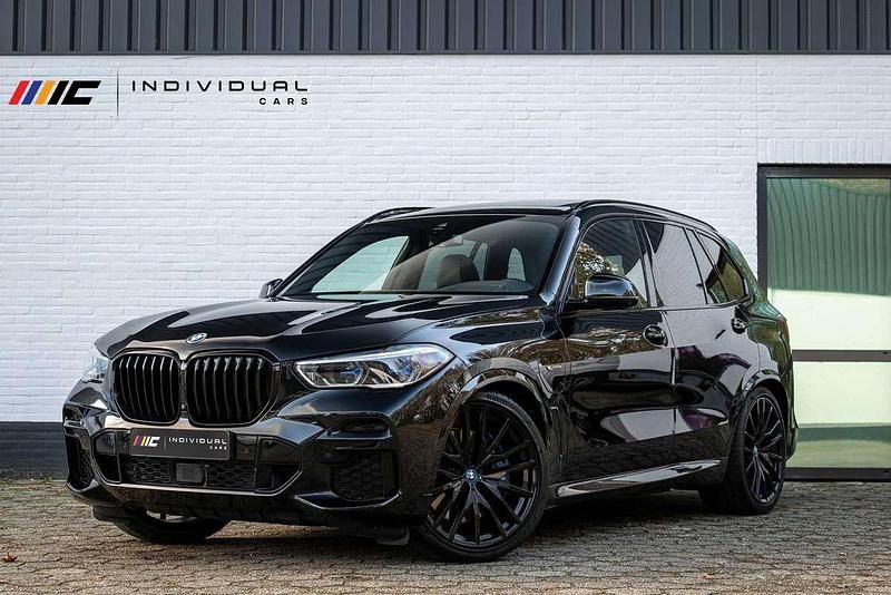 Zwart Occasion 2022 BMW X5 M Sport SUV | € 69.995 (Iets duurder) - Afbeelding 1/4